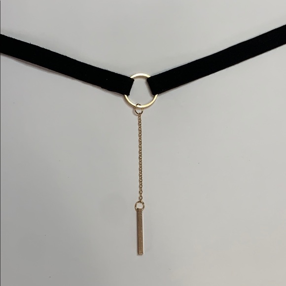 Black Leather Circle Choker with Pendant - Picture 4 of 9